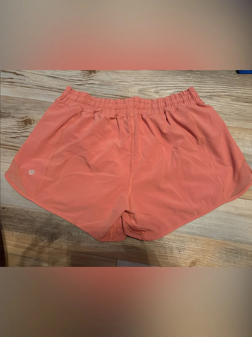 Lululemon Hotty Hot high rise 4”, size 10  Coral
